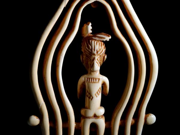 Peigne Attié en ivoire (3)