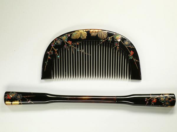 Japanese black lacquered hair ornaments (5)