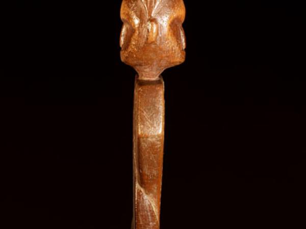 Stylized wood African comb (3)