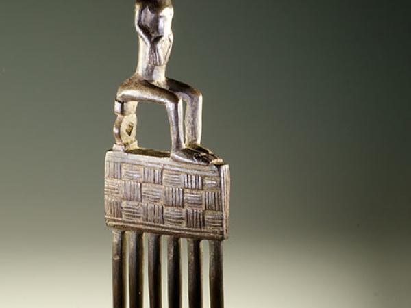 Chief Baule comb(3)