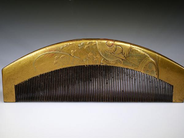 Peigne japonais au coq et tambour (3)