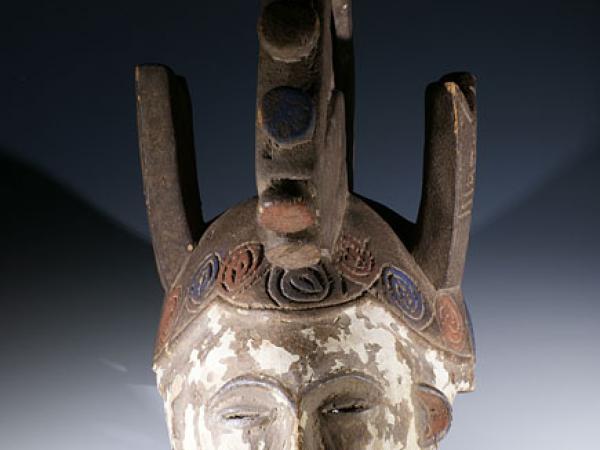 Igbo mask with combs (4)