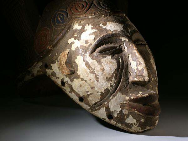 Igbo mask with combs (4)